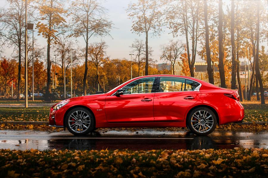  Infiniti Q50S Red Sport 2018 года  (CIS) (фото 11 из 14)